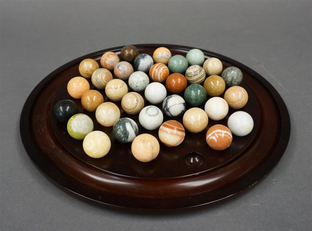 VARIED HARDSTONE SPECIMEN MARBLES