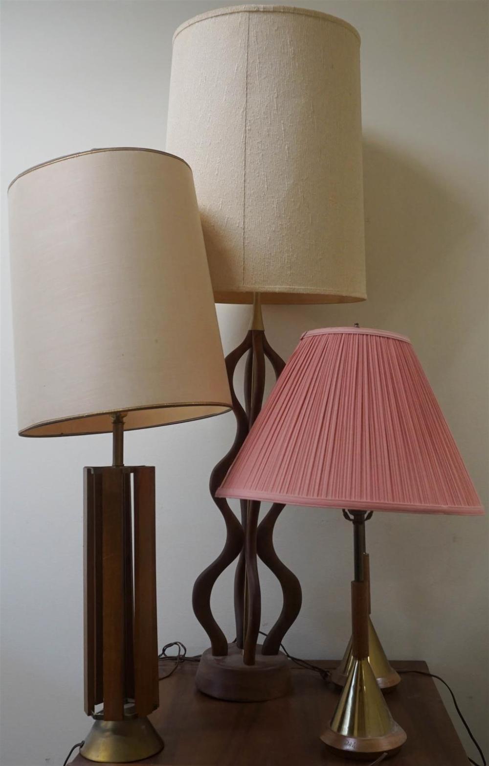 FOUR MID-CENTURY WALNUT TABLE LAMPS,