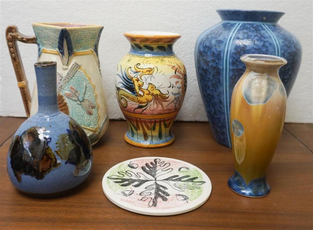 COLLECTION WITH ASSORTED ART POTTERY 32a27c