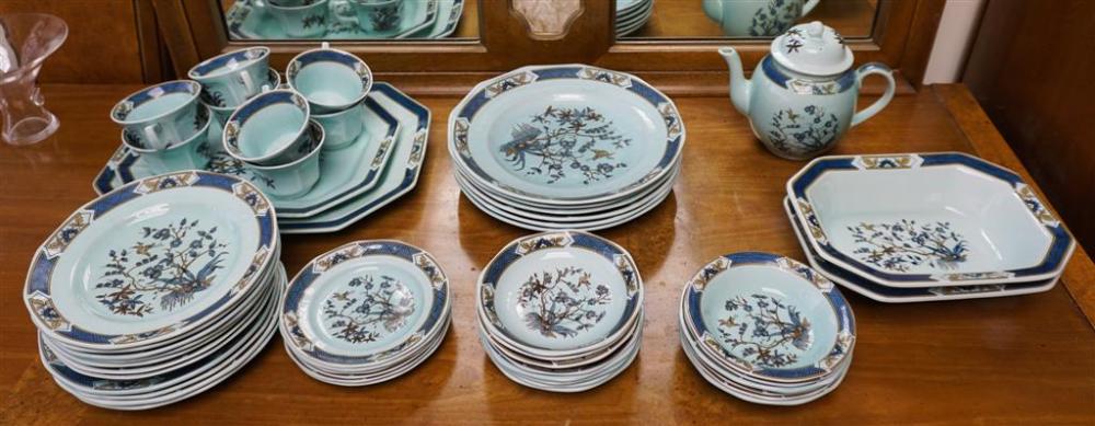 CALYX WARE MING TOI PATTERN 49-PIECE