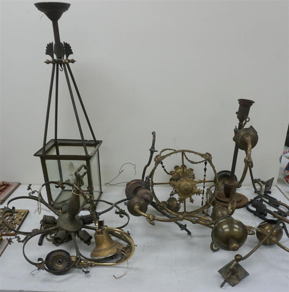 GROUP WITH BRASS AND OTHER LANTERNS  32a2e9