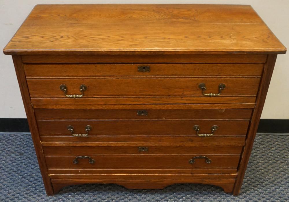 EASTLAKE STYLE OAK CHEST OF DRAWERS,