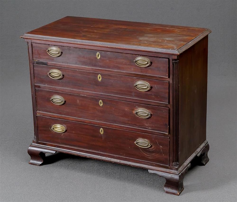 CHIPPENDALE WALNUT CHEST OF DRAWERS