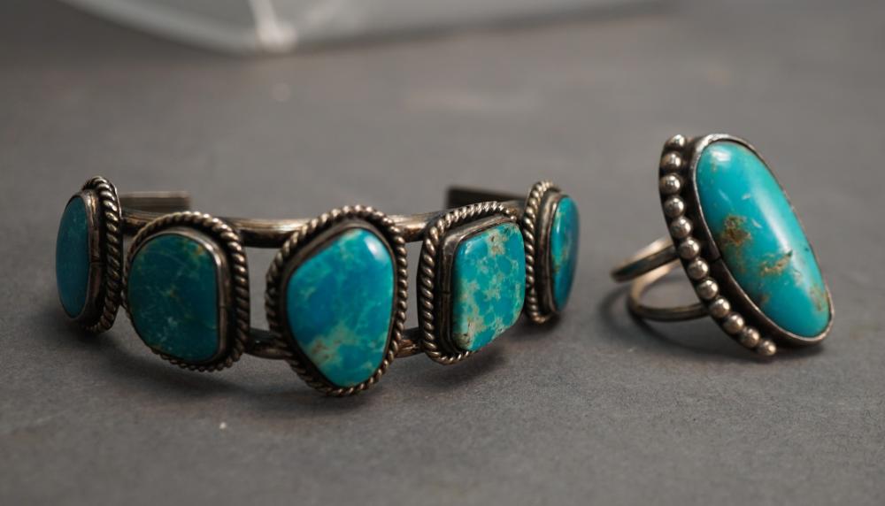 UNMARKED NAVAJO-TYPE TURQUOISE