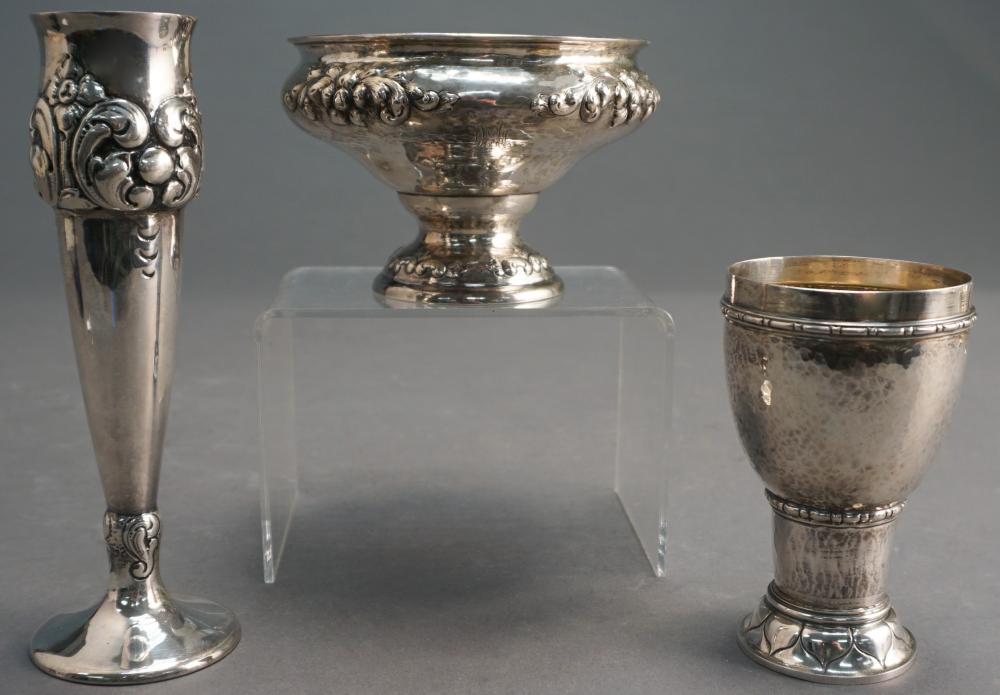 TWO HAMMERED 800 SILVER VASES 7 9 32a5e5