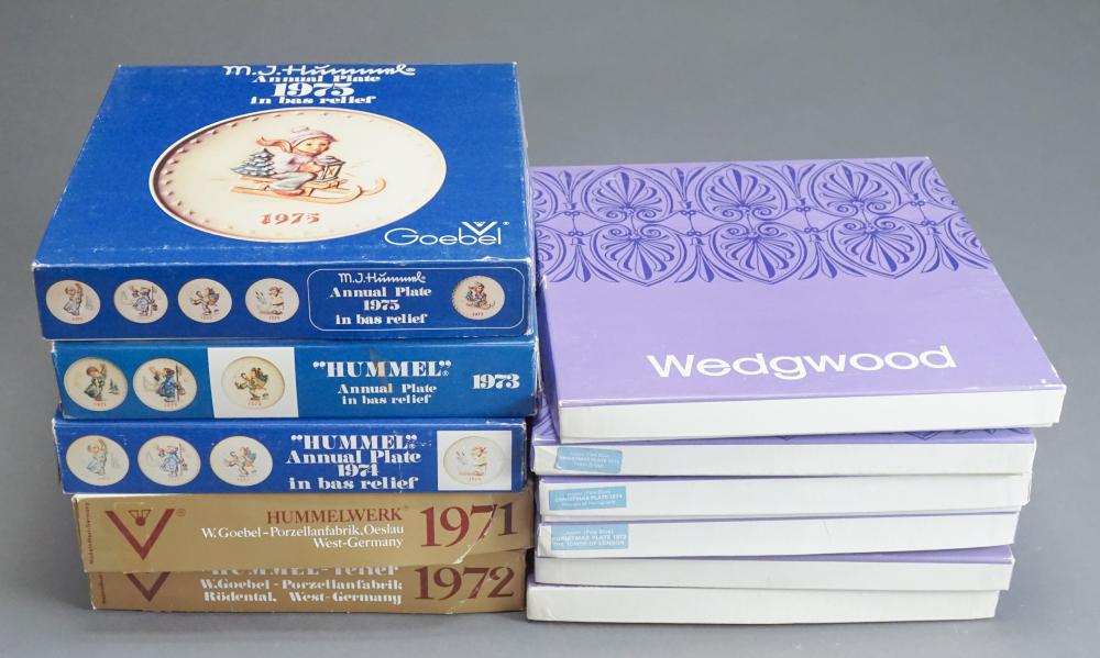 SEVEN WEDGWOOD BLUE AND WHITE JASPERWARE 32a61d