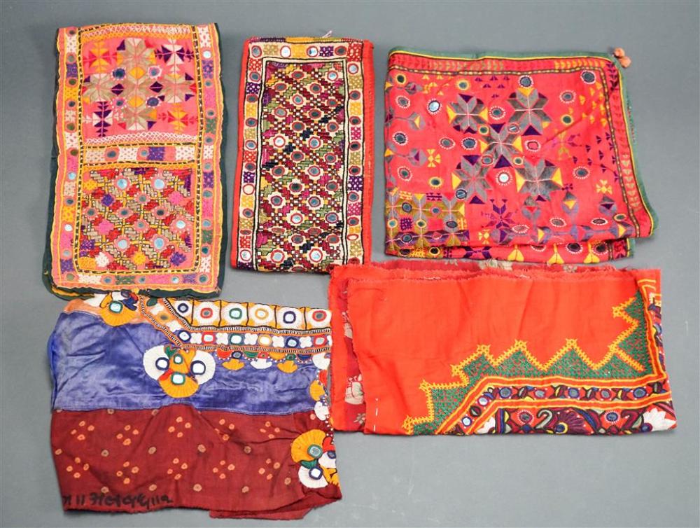 GROUP OF FIVE INDIAN MULTICOLORED 32824b
