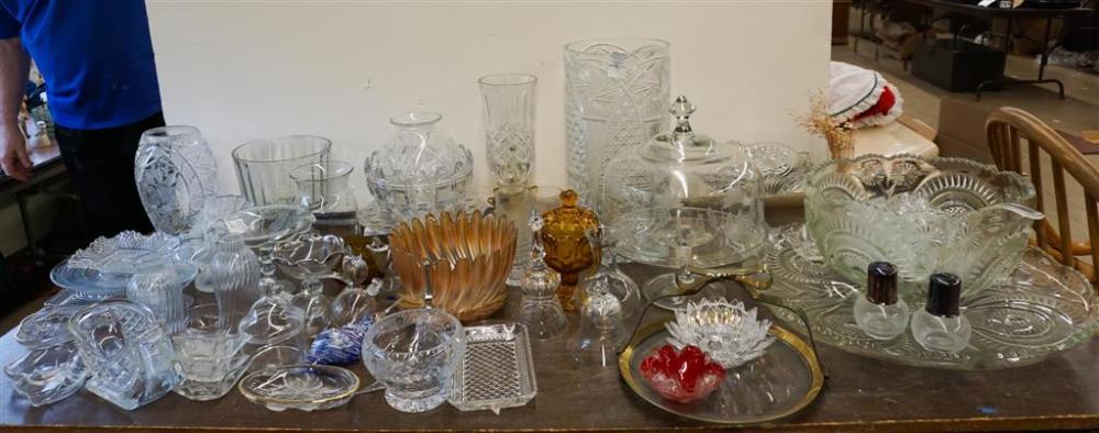 COLLECTION WITH ASSORTED GLASSWARE  3282a1
