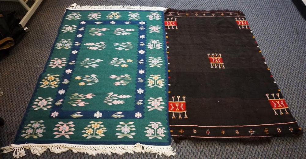 FLATSTITCH RUG WITH SOUTH AMERICAN