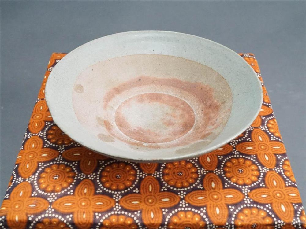 THAI GLAZED POTTERY SHALLOW BOWL  3282e4