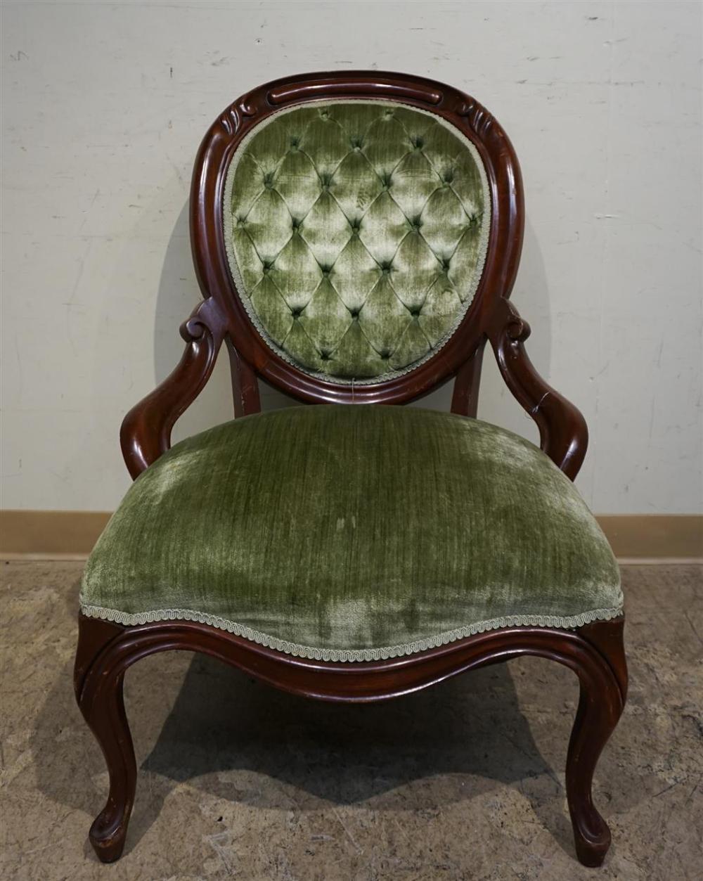 VICTORIAN STYLE MAHOGANY GREEN 3283cd