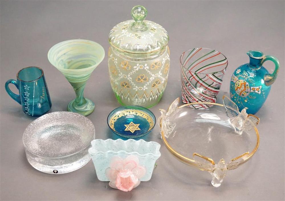 COLLECTION OF ASSORTED GLASSWARECollection