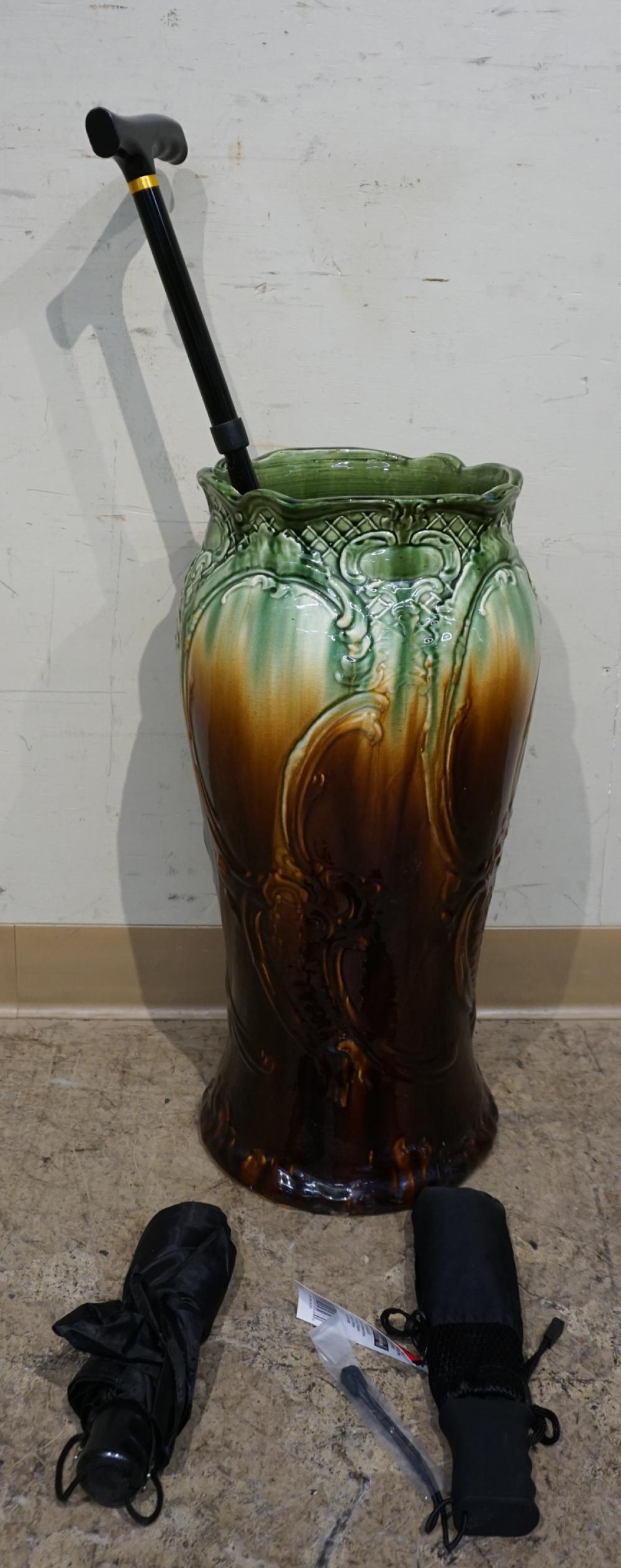 AMERICAN GREEN-TO-BROWN GLAZED