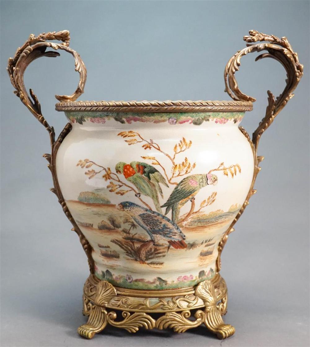 CHINESE PORCELAIN POLYCHROME JARDINIERE 328835