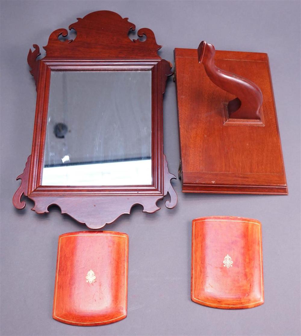 CHIPPENDALE STYLE MIRROR WALL 328972