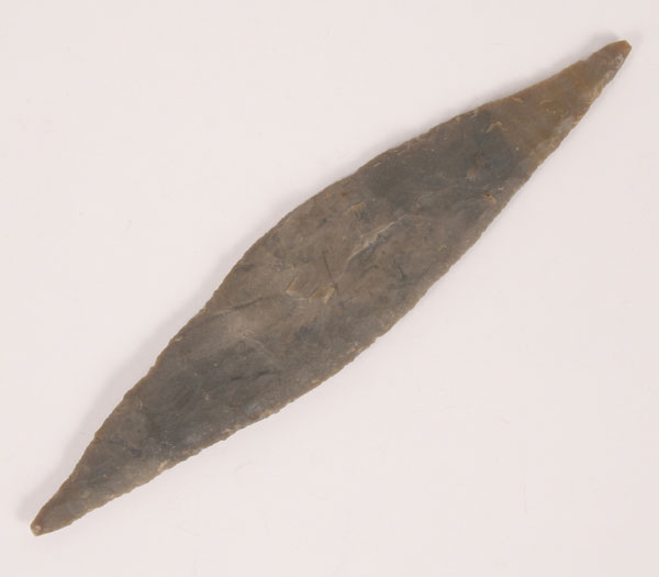 Bi-pointed blade. 5 5/8.