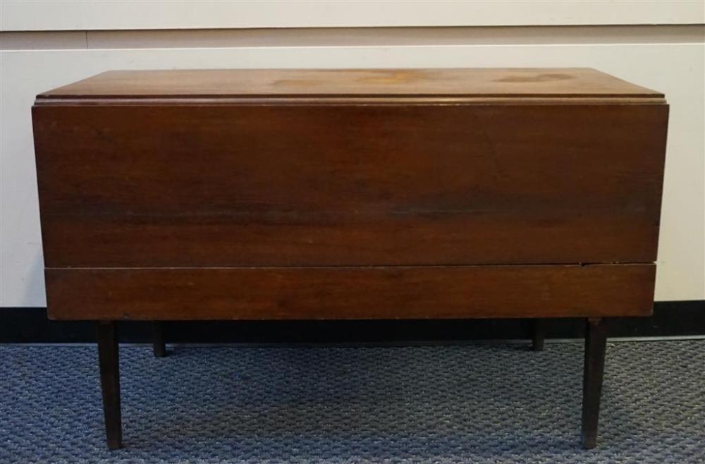 CHIPPENDALE WALNUT DROP-LEAF TABLE,
