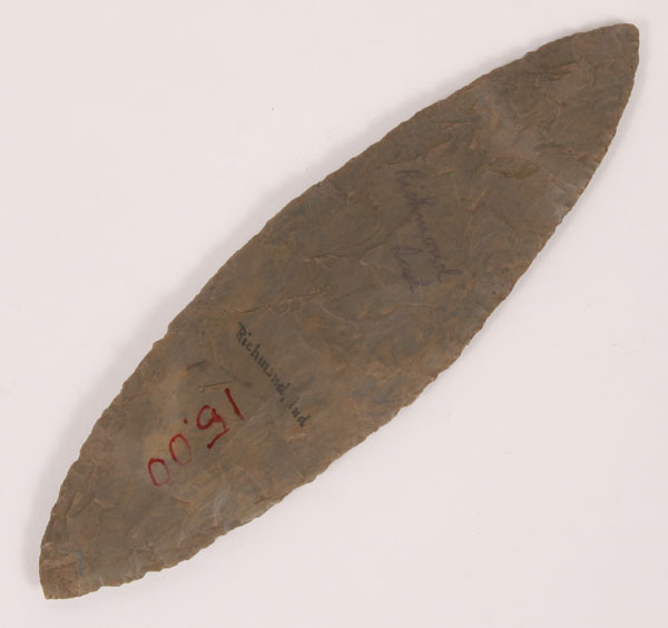 Bi-pointed knife; red ochre culture;