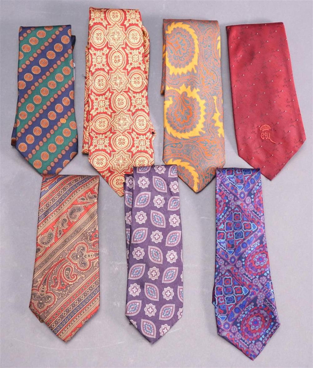 COLLECTION WITH MEN'S SILK NECKTIES,