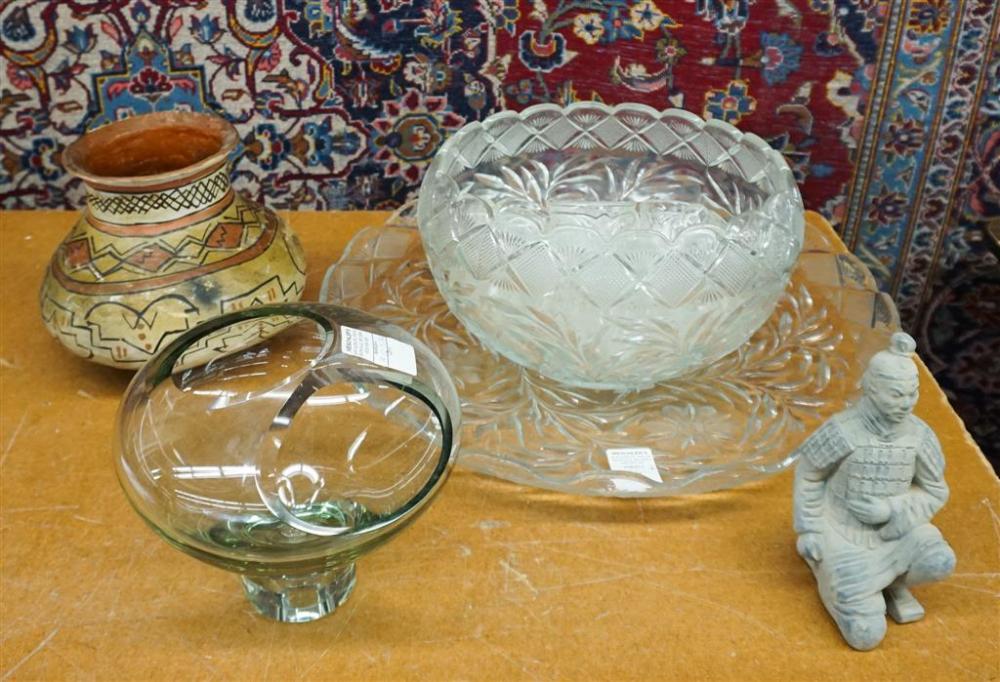 MOLDED GLASS PUNCH BOWL WITH TWELVE