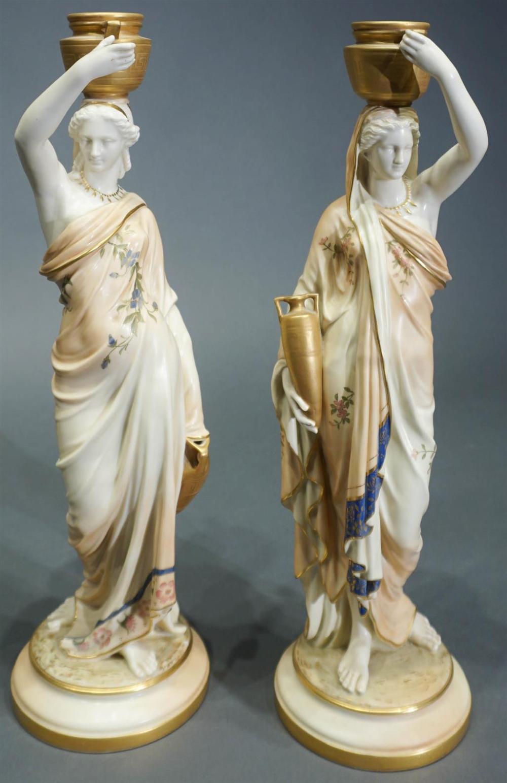 PAIR OF ROYAL WORCESTER PORCELAIN 328d8d