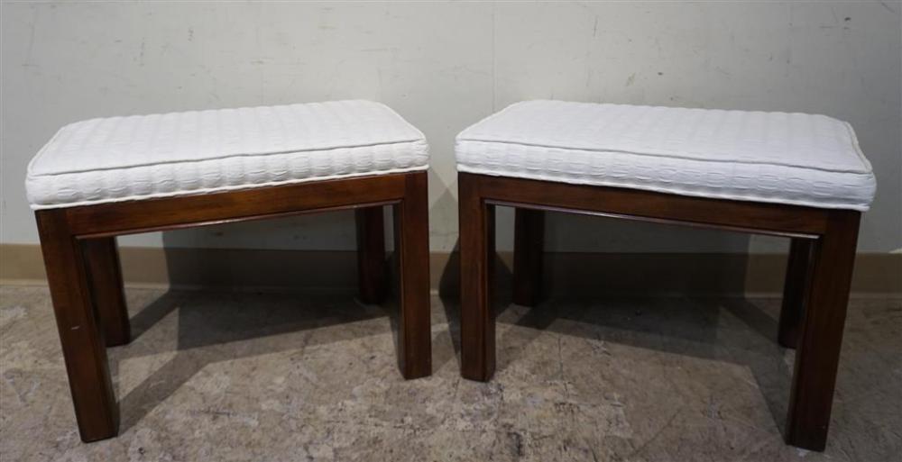 TWO DREXEL HERITAGE MAHOGANY UPHOLSTERED 328dee