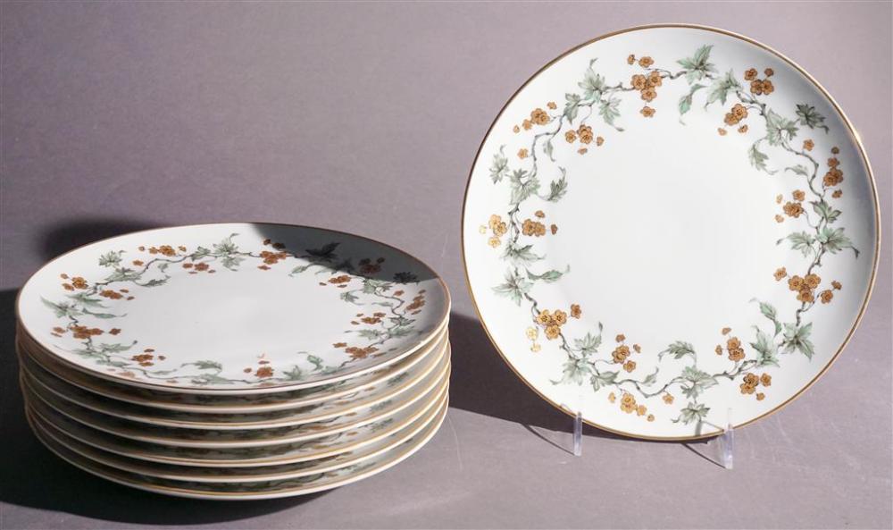 EIGHT BAVARIAN PORCELAIN GOLDEN 328fa8