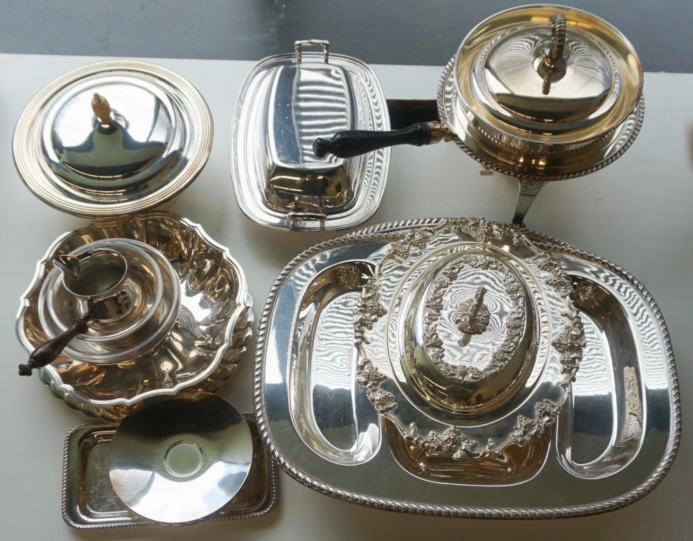 COLLECTION WITH SILVERPLATE SERVING 32b8c8