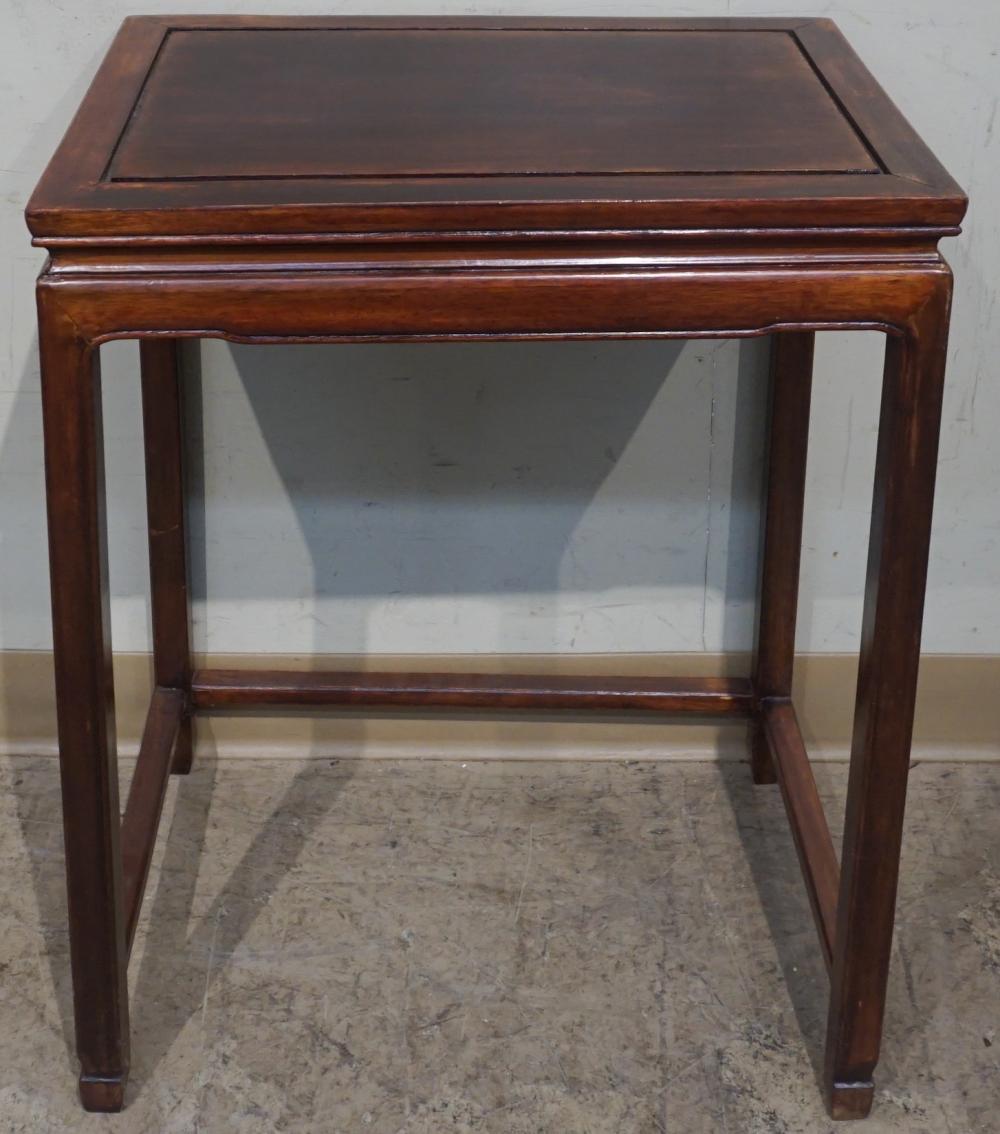 CHINESE TEAK SIDE TABLE 26 X 20 32b988