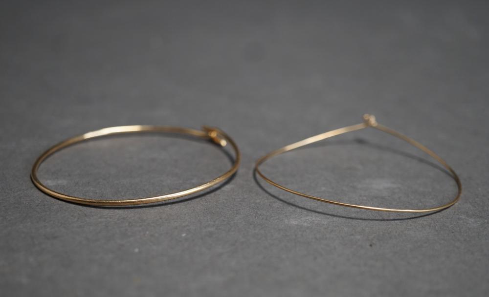 TWO 14 KARAT YELLOW GOLD BRACELETS  32baa7