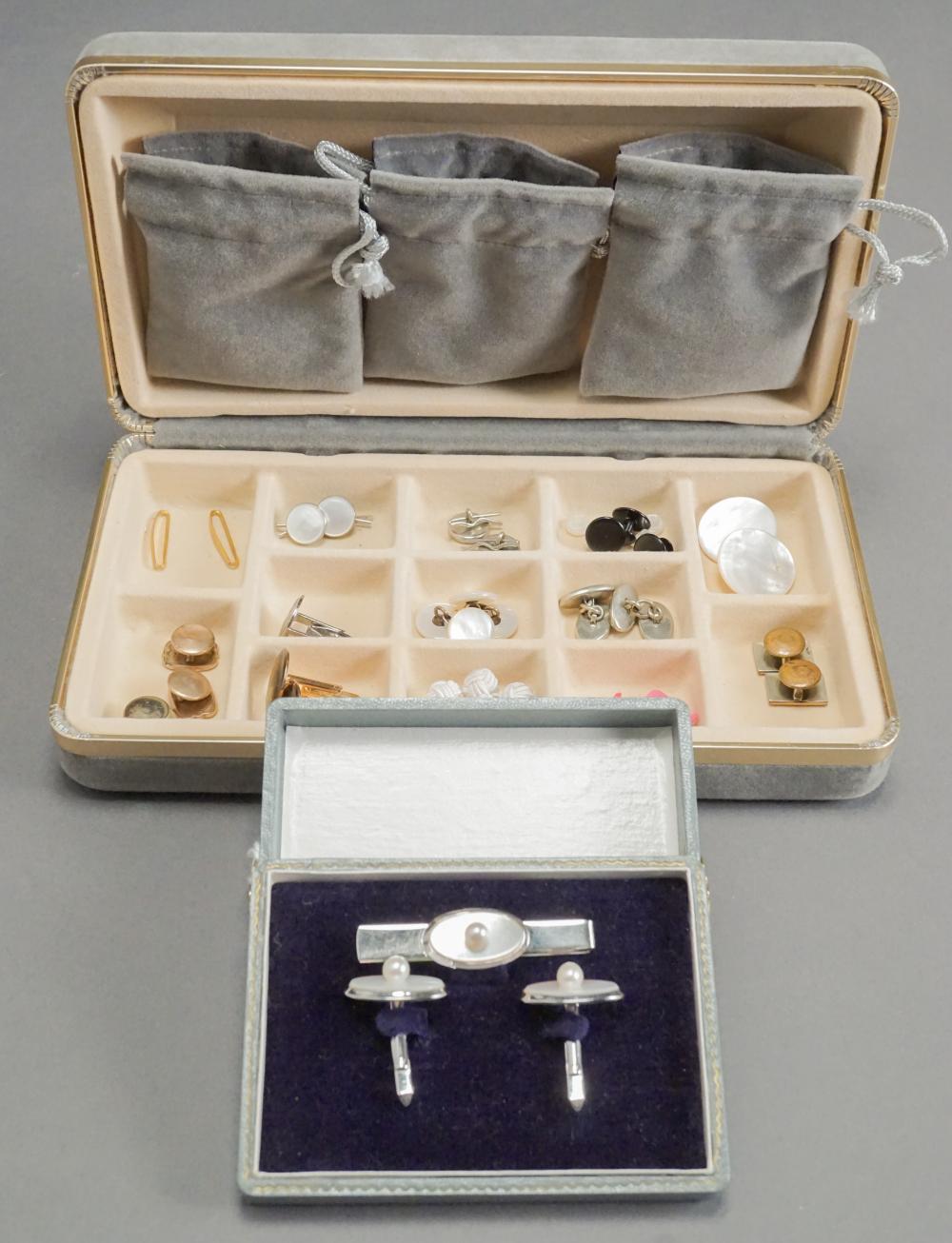 COLLECTION OF GENTLEMAN'S CUFFLINKS