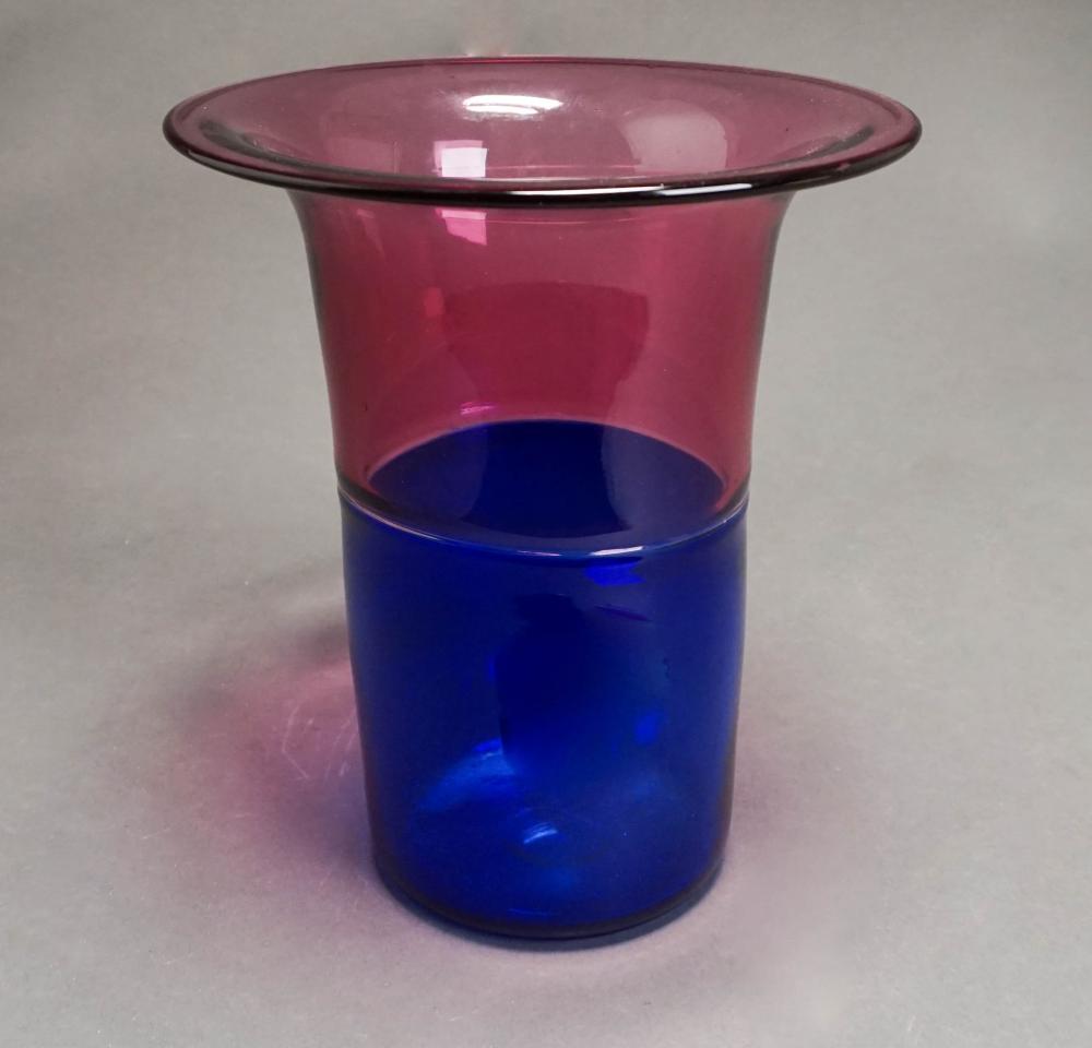 MODERN BLOWN GLASS FLARED RIM VASE,