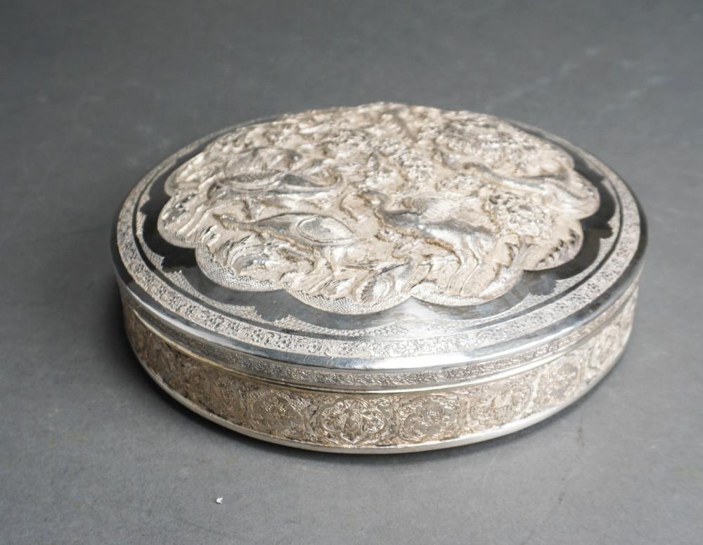 PERSIAN SILVER ROUND COVERED BOX,
