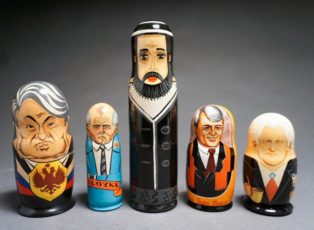 FIVE RUSSIAN LACQUERED NESTING DOLLSFive