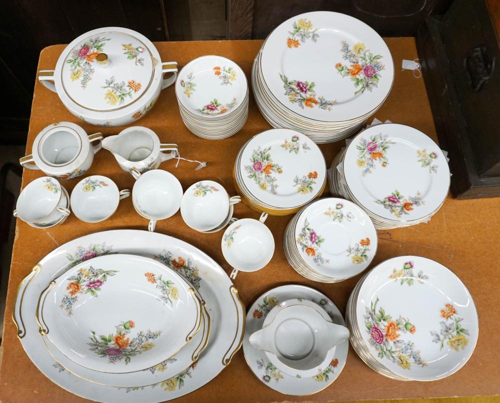 KYOTO CARMEL PORCELAIN DINNER SERVICE,