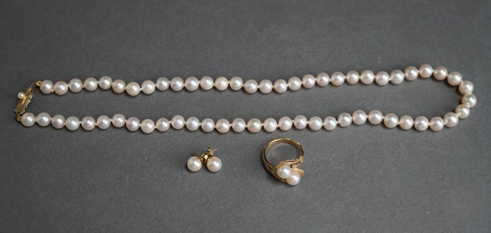 PEARL NECKLACE, A PAIR OF PEARL