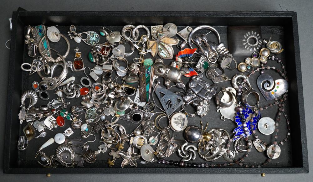 COLLECTION OF STERLING JEWELRY  32be74