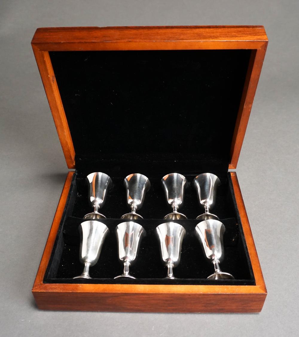 SET OF EIGHT MANCHESTER STERLING 32bec9