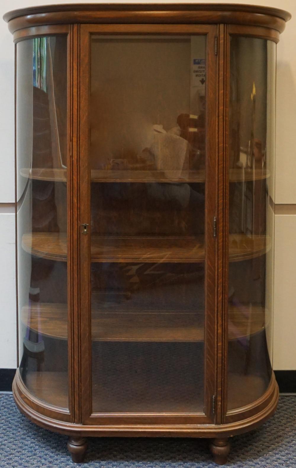 CLASSICAL STYLE OAK DEMILUNE VITRINE,