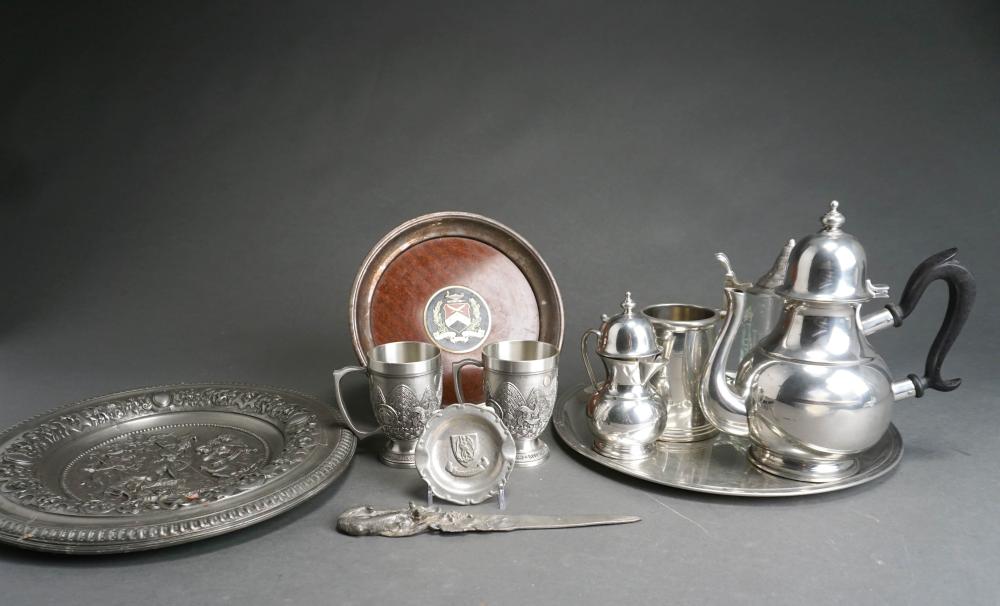 EARLY AMERICAN STYLE PEWTER COFFEE