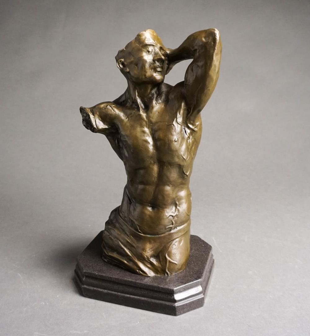 PATINATED BRONZE BUST OF A MAN 32c1a0