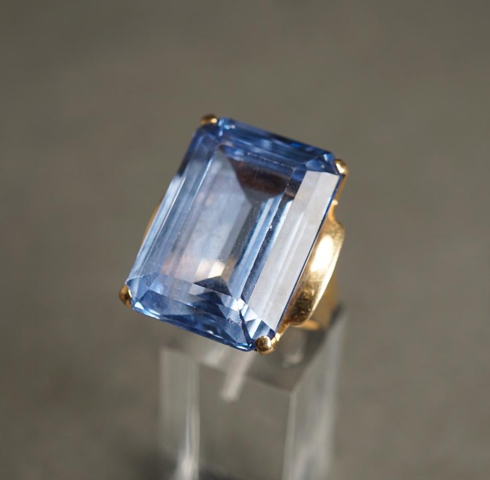 14-KARAT YELLOW-GOLD AND BLUE TOPAZ