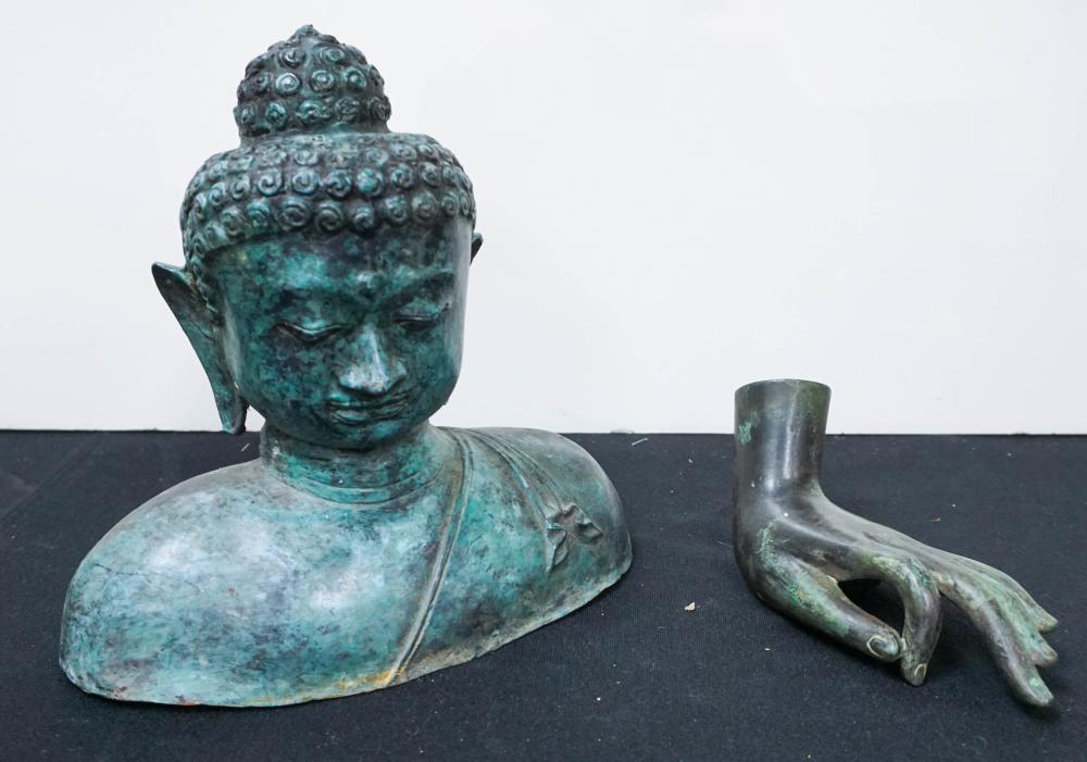 THAI PATINATED BRASS BUST OF BUDDHA 32c34c