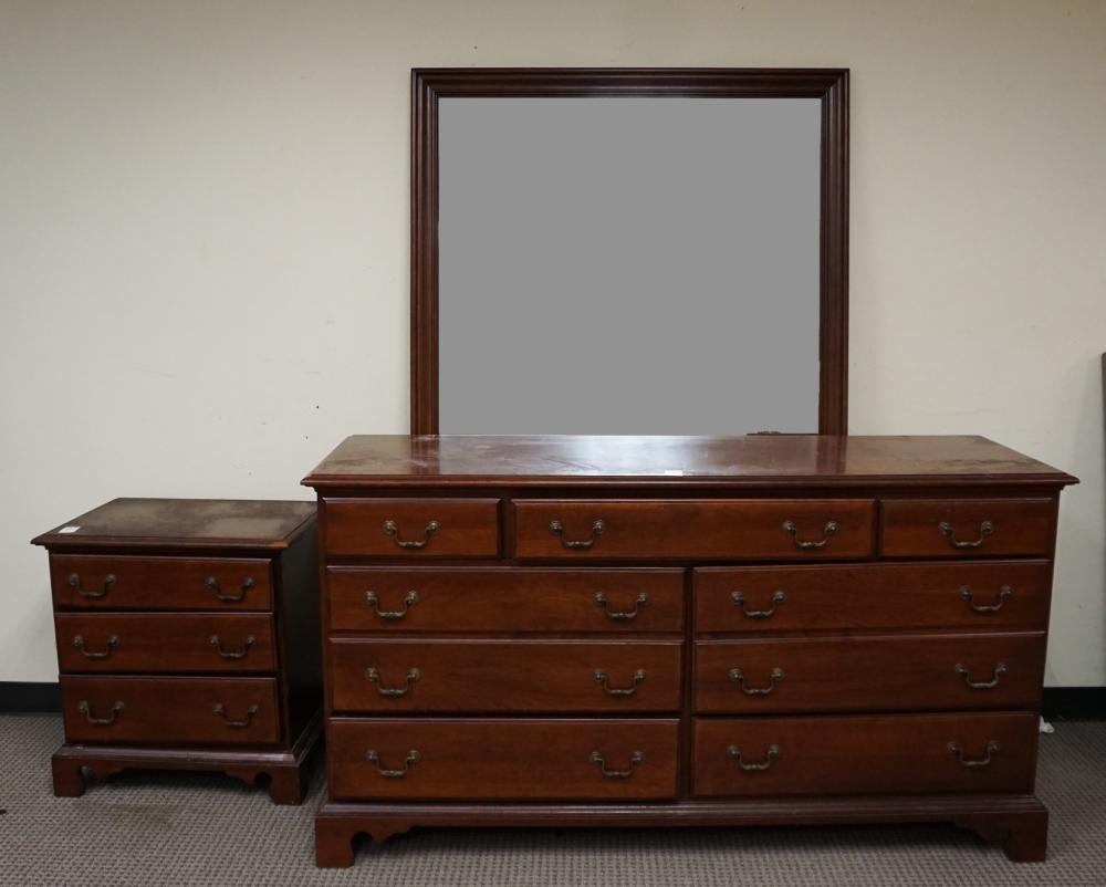 DURHAM FURNITURE MAHOGANY TRIPLE 32c39a