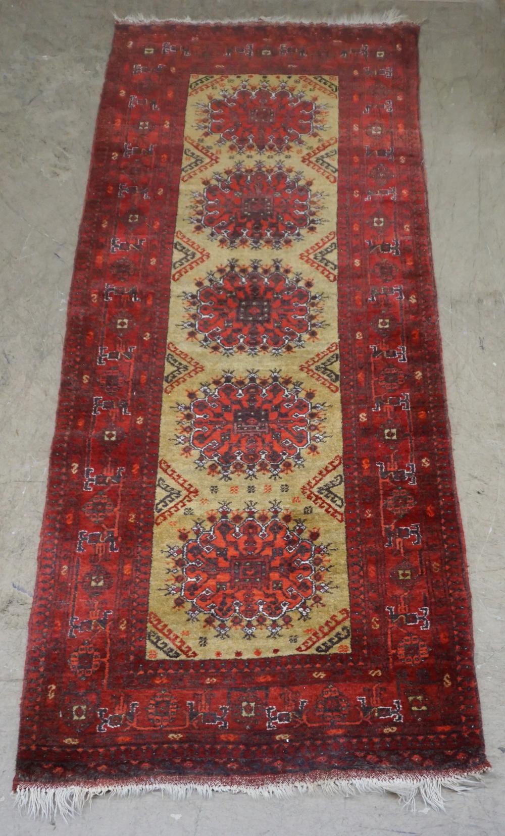 PAKISTAN RUG, 9 FT X 3 FT 3INPakistan