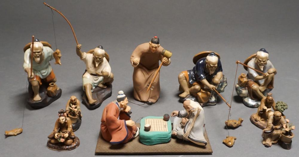 COLLECTION WITH JAPANESE MUD FIGURESCollection 32c675