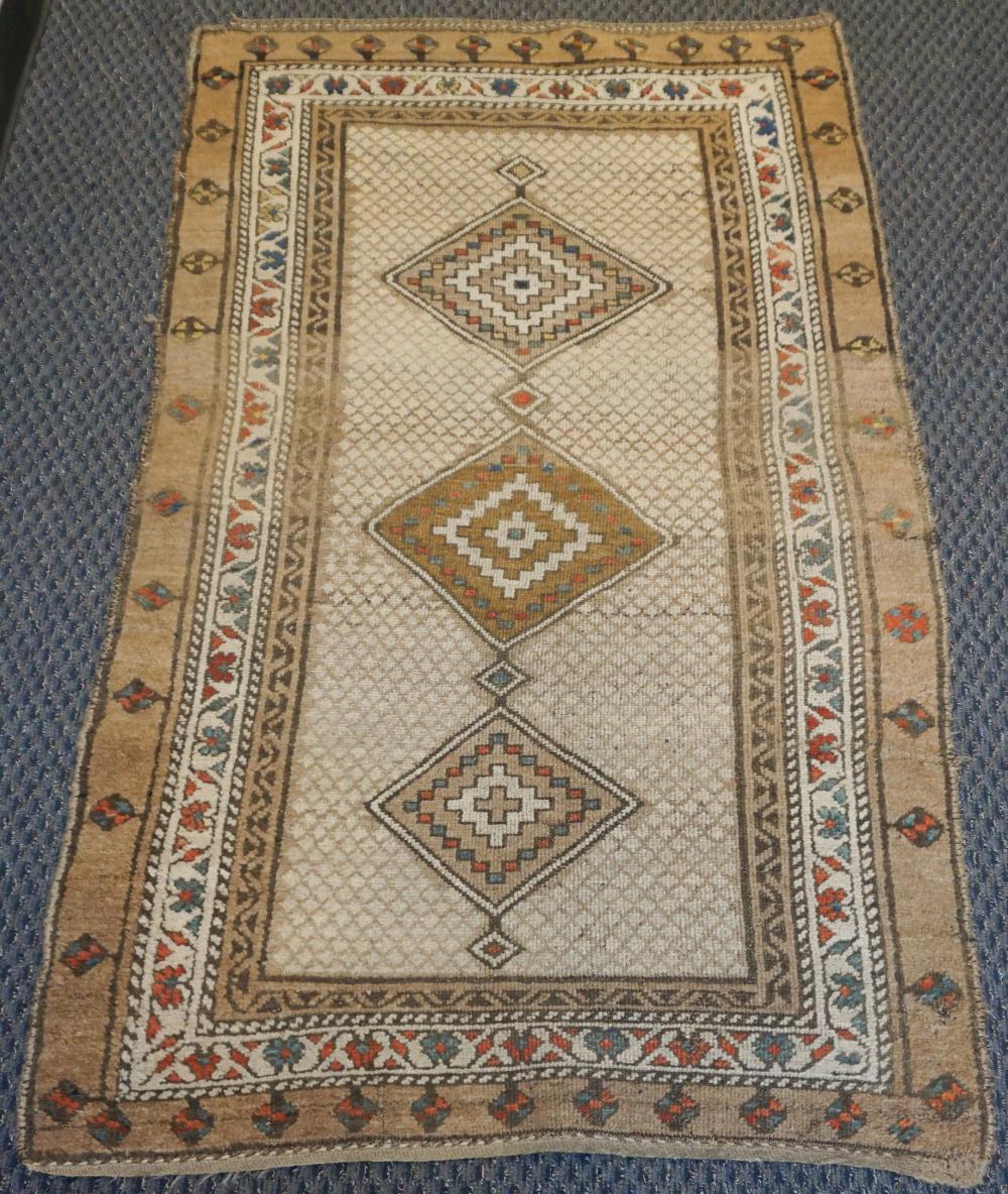 CAMEL HAIR RUG 6 FT 1 IN X 3 FT 32c7b2