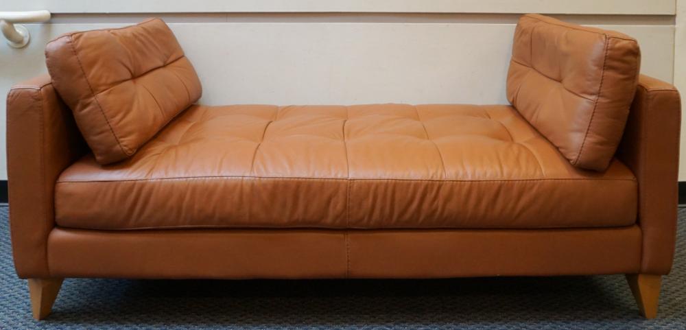 MODERN BROWN LEATHER DAYBED, L: