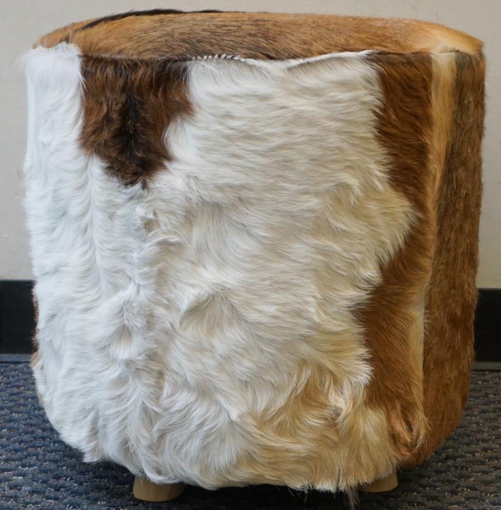 COWHIDE STOOL H 17 IN 43 18 32c7e5