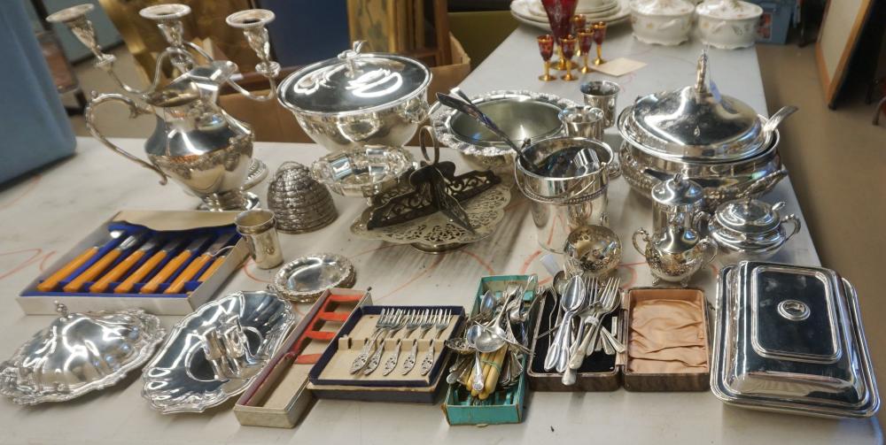 GROUP OF ASSORTED SILVERPLATE INCLUDING 32c994